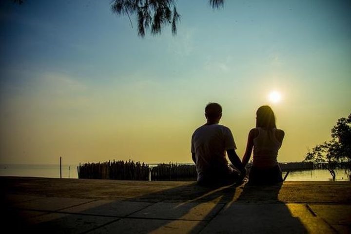 MẮT XANH TÌNH YÊU