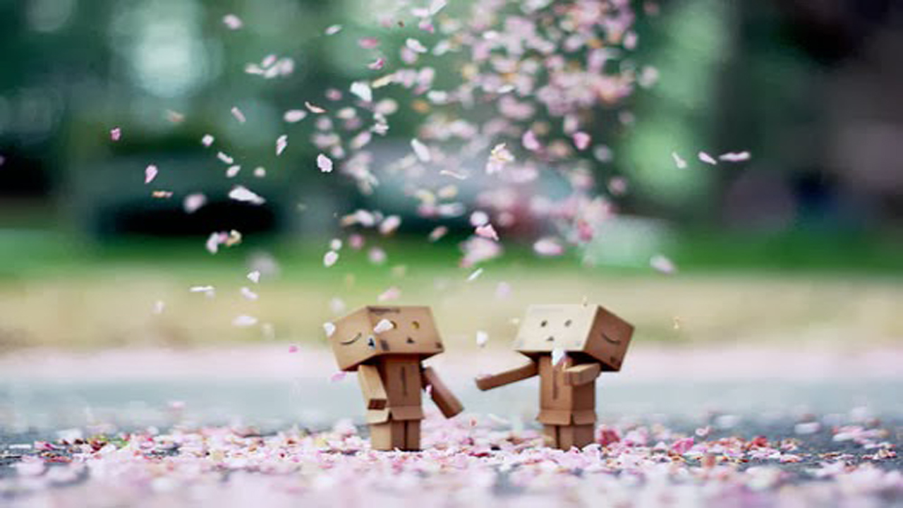 TÌNH LÀ DÒNG NƯỚC MÊNH MÔNG